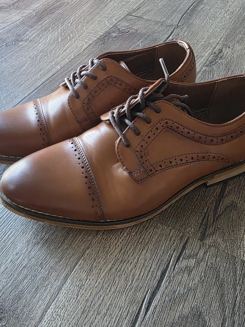 Stacy Adams Tan Leather Wingtip Oxfords
